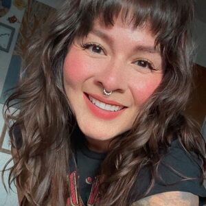 Meet your Posher, Laura